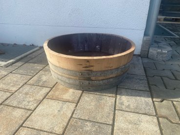 Miniteich aus abgeschliffenem, massiven Eichenholz – 60 Liter | Ø 63cm  Holzbottich aus Weinfass
